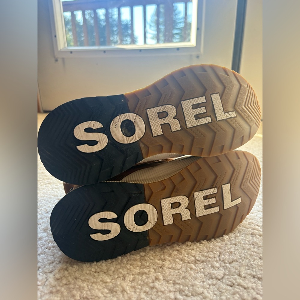 Women’s Sorel Out N About Classic Waterproof Boot - Picture 6 of 6